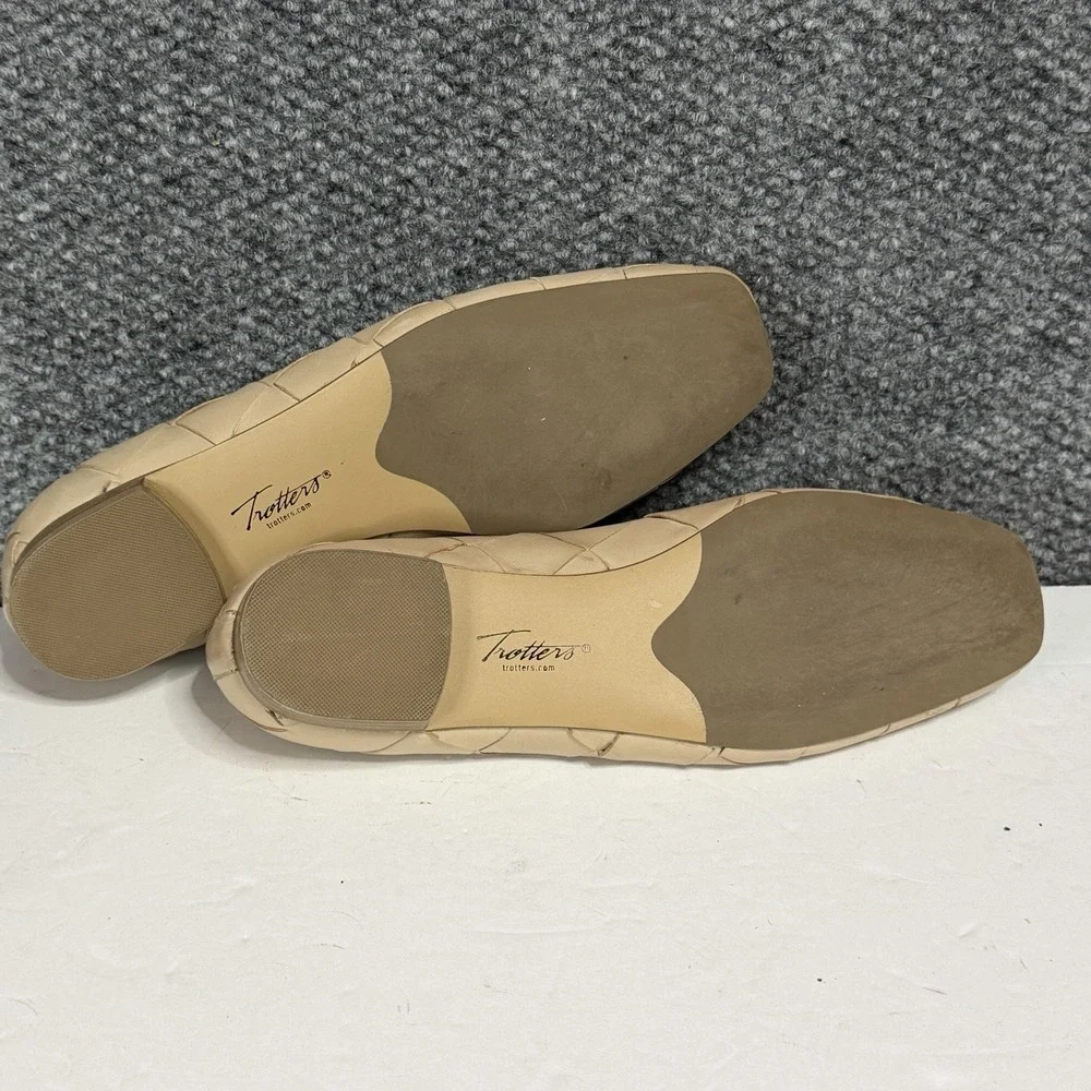 Trotters Women's Ballet Flat Size 9M Hanny Ivory Leather